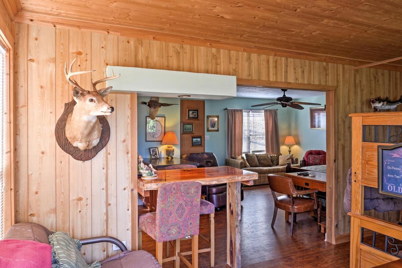 Paradise Cove Cabin With Boathouse And Dock Guntersville Zewnętrze zdjęcie
